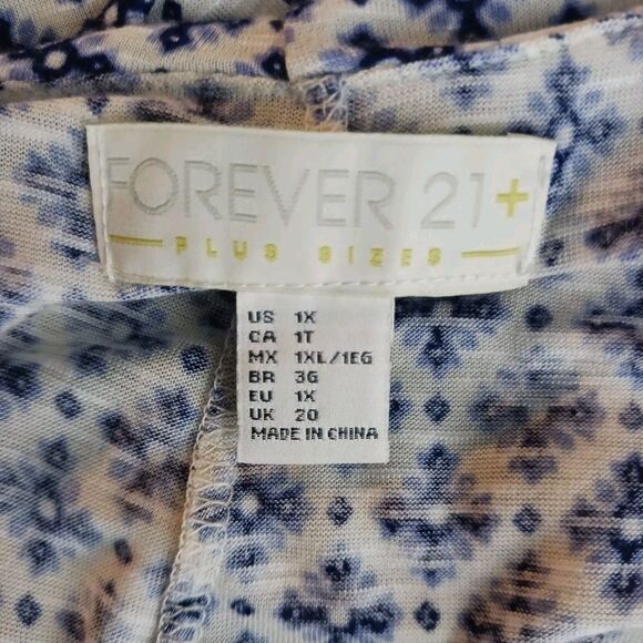 Forever 21 Plus 1X Layered Crop Tank Blue Floral Geometric Pre-owned - Picture 2 of 5